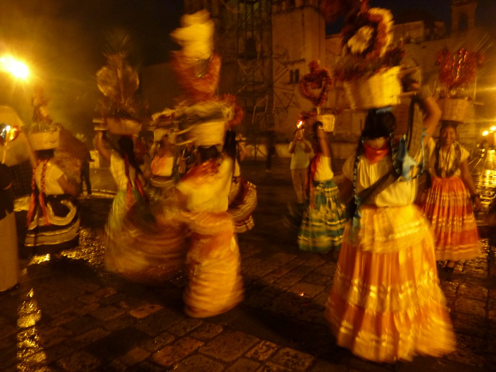 Oaxacan Women in traditional Calenda photo © The MEXICO Report